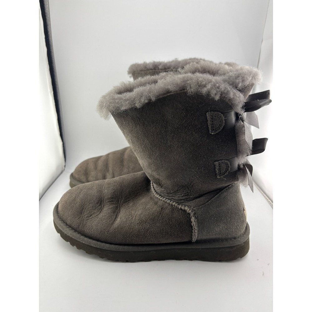 UGG Australia Bailey Bow II Grey Suede Sheepskin Boots Womens Size 5